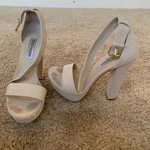 Steve Madden pumps